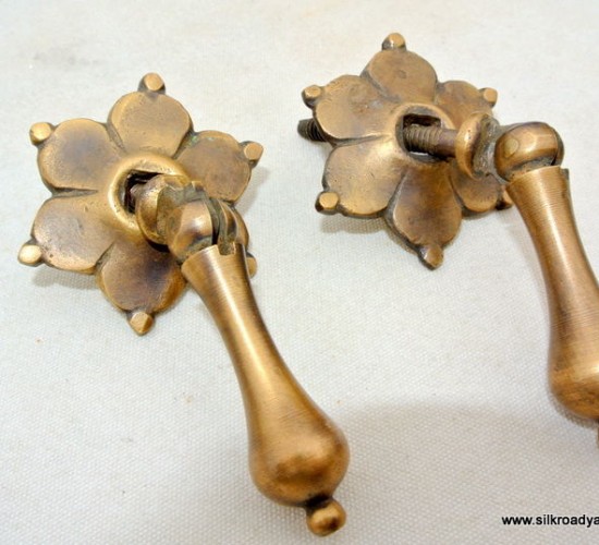 2 nice flower round pulls 5 cm handles solid brass door vintage old style drops knobs kitchen heavy 2" heavy bronze patina solid brass