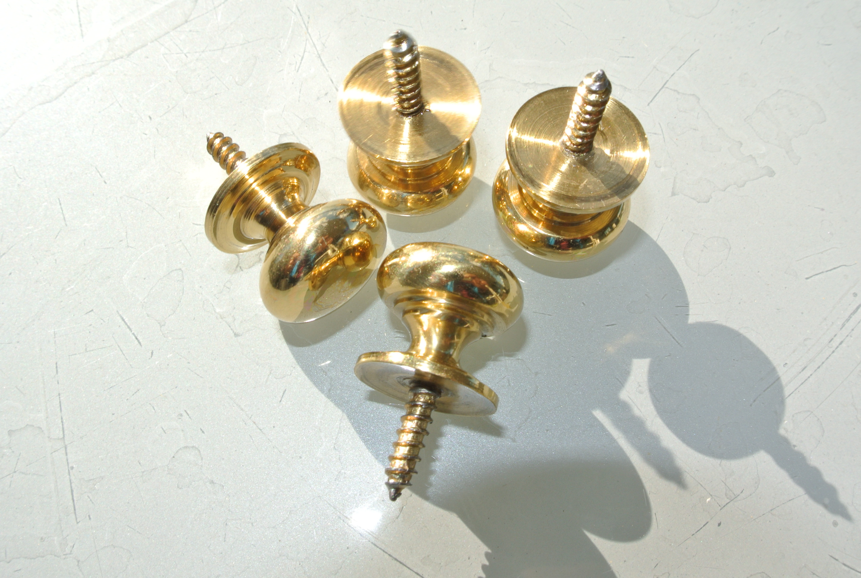 4 very small screw KNOBS pulls handles watson 237A antique solid