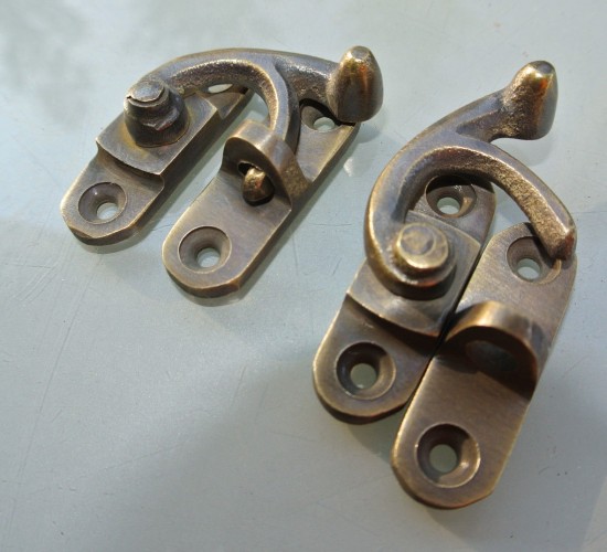 2 Nice 40mm tiny small box Latch catch solid brass furniture antiques doors trinket