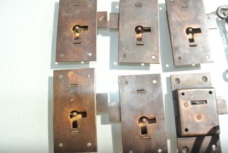 6 flush locks Vintage stye antique look solid heavy brass aged 2 key lock works 2.1/2"