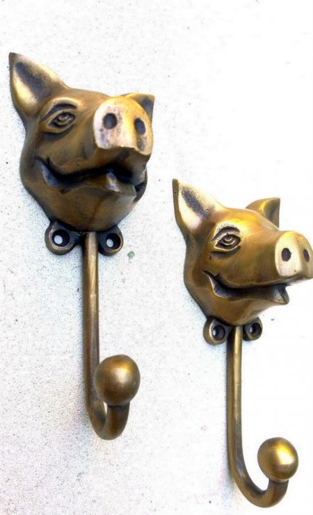 2 large PIG COAT HOOKS solid age brass old vintage old style 13 cm hook aged bronze look beach house wall hang Bronze patina